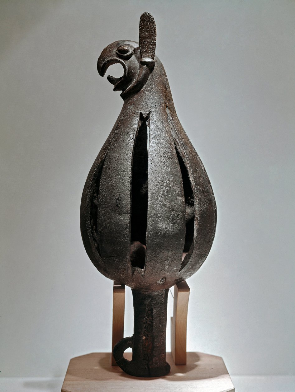 Sanat İskit (İskit uygarlığı veya İskit): kartal başlı grifon şeklinde süs. MÖ 7. yüzyılın ikinci yarısından bronz nesne. Petersburg, Ermitaj Müzesi by Scythian