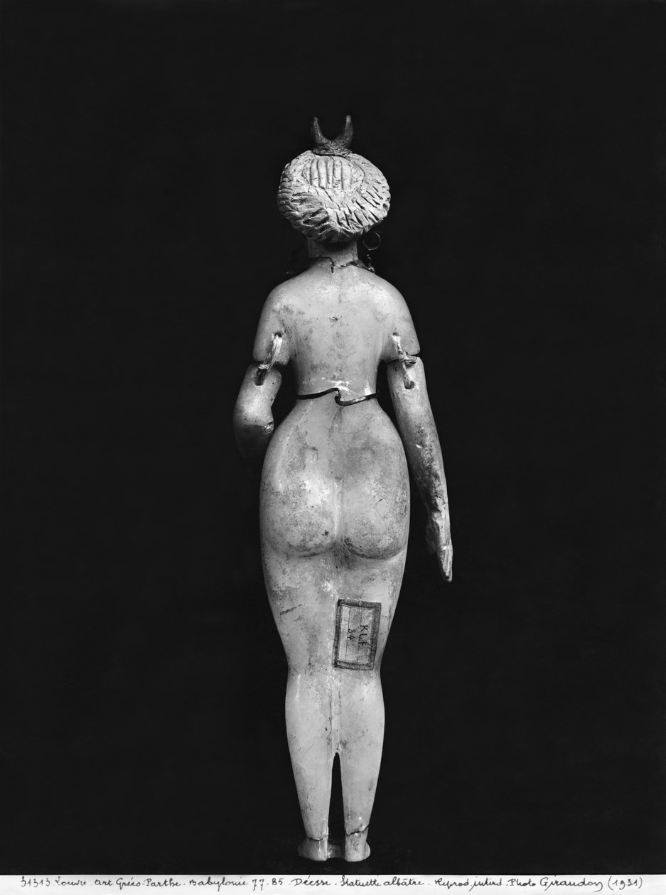 Çıplak bir kadın heykelciği, arkadan görünüm, MÖ 3.-2. yüzyıl by Seleucid