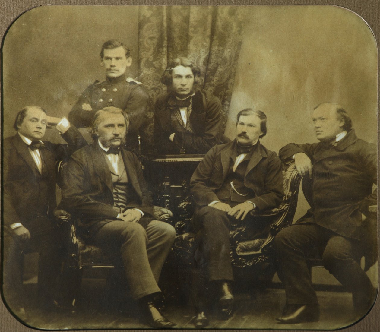 Çağdaş: Ivan Goncharov, Ivan Turgenev, Leo Tolstoy, Dmitry Grigorovich, Alexander Druzhinin ve by Sergei Lvovich Levitsky