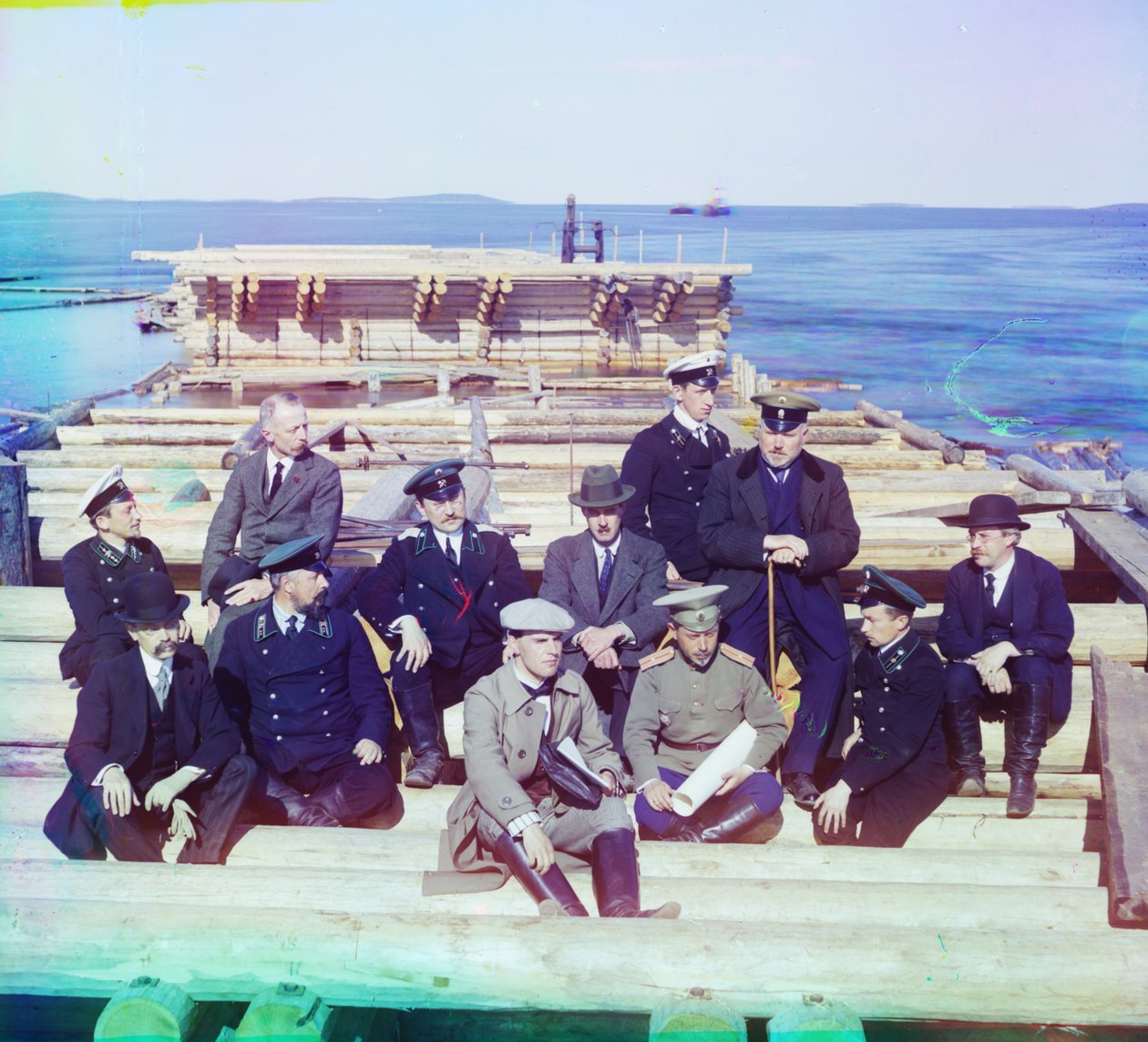 Murmansk demiryolu yetkilileri grubu, 1905-1915 by Sergey Prokudin Gorsky