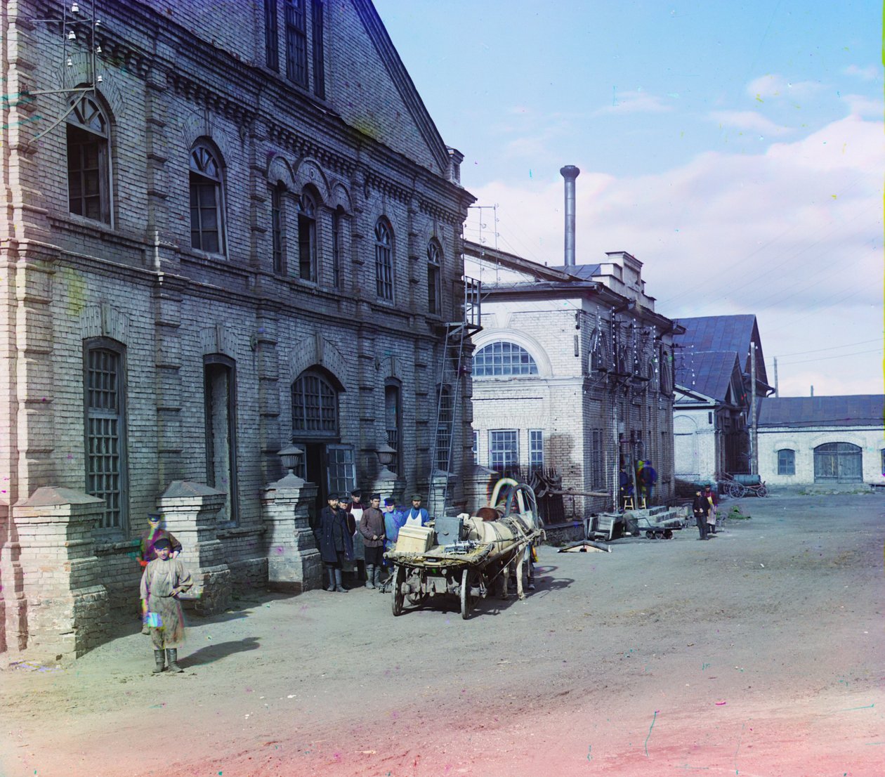 1905-1915 Kaslı Demir Fabrikası'nda dökümleri bitirmek için mekanik atölyeler by Sergey Prokudin Gorsky