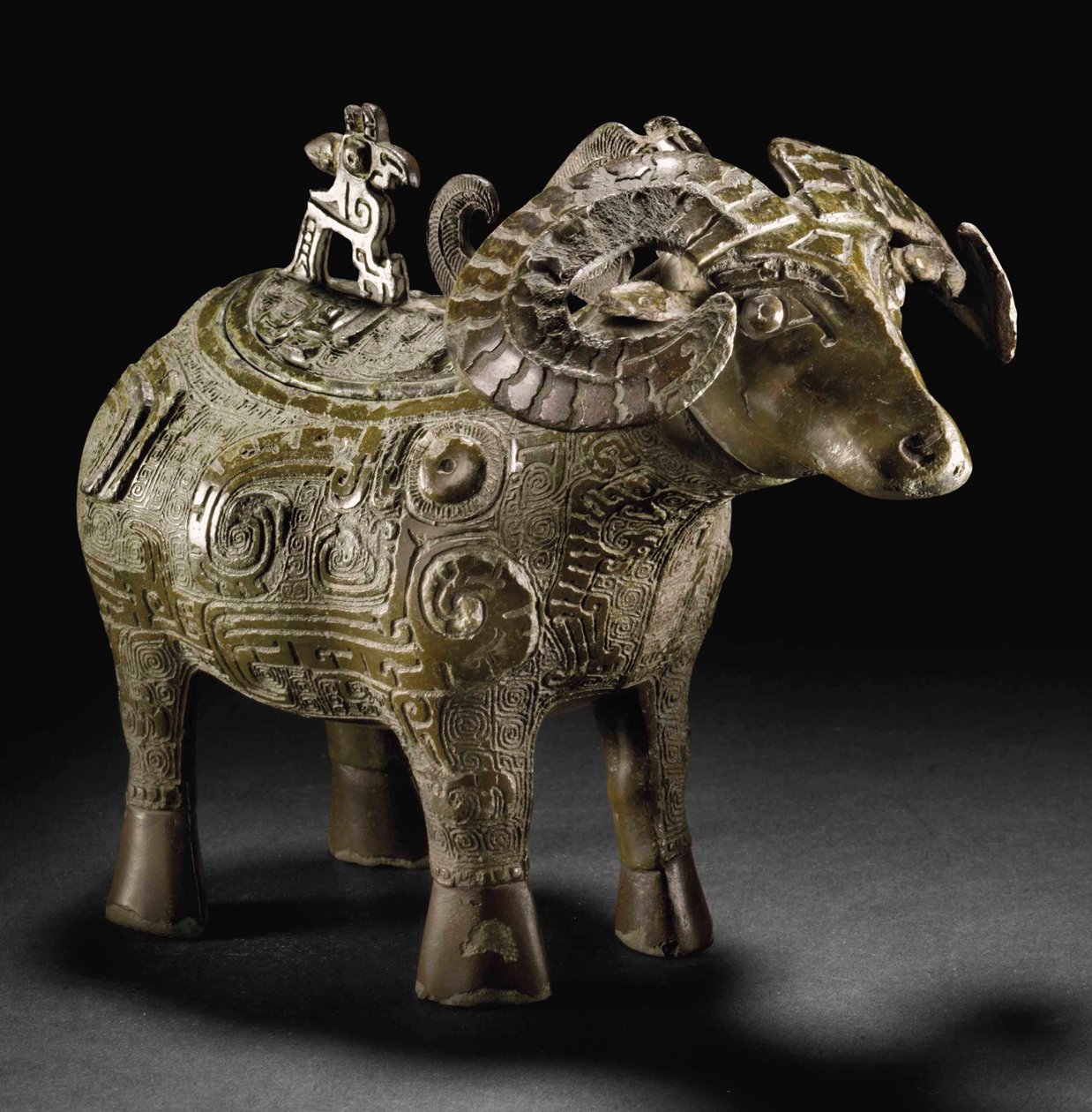 Ritüel koç biçimli şarap kabı, Gong (bronz) by Shang Dynasty Chinese School