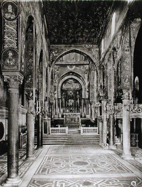 Nefin iç görünümü (s/b fotoğraf) by Sicilian School