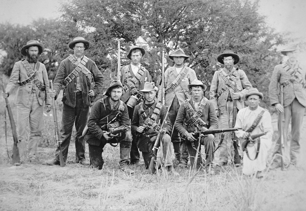 Alman Mauser tüfeği Model 1895 ile silahlanmış Boer komandoları (s/b fotoğraf) by South African Photographer