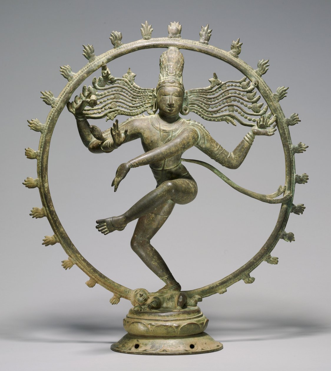 Dansın Efendisi olarak Shiva (Nataraja), Chola dönemi, c.10-11. yüzyıl (bronz) by South Indian School