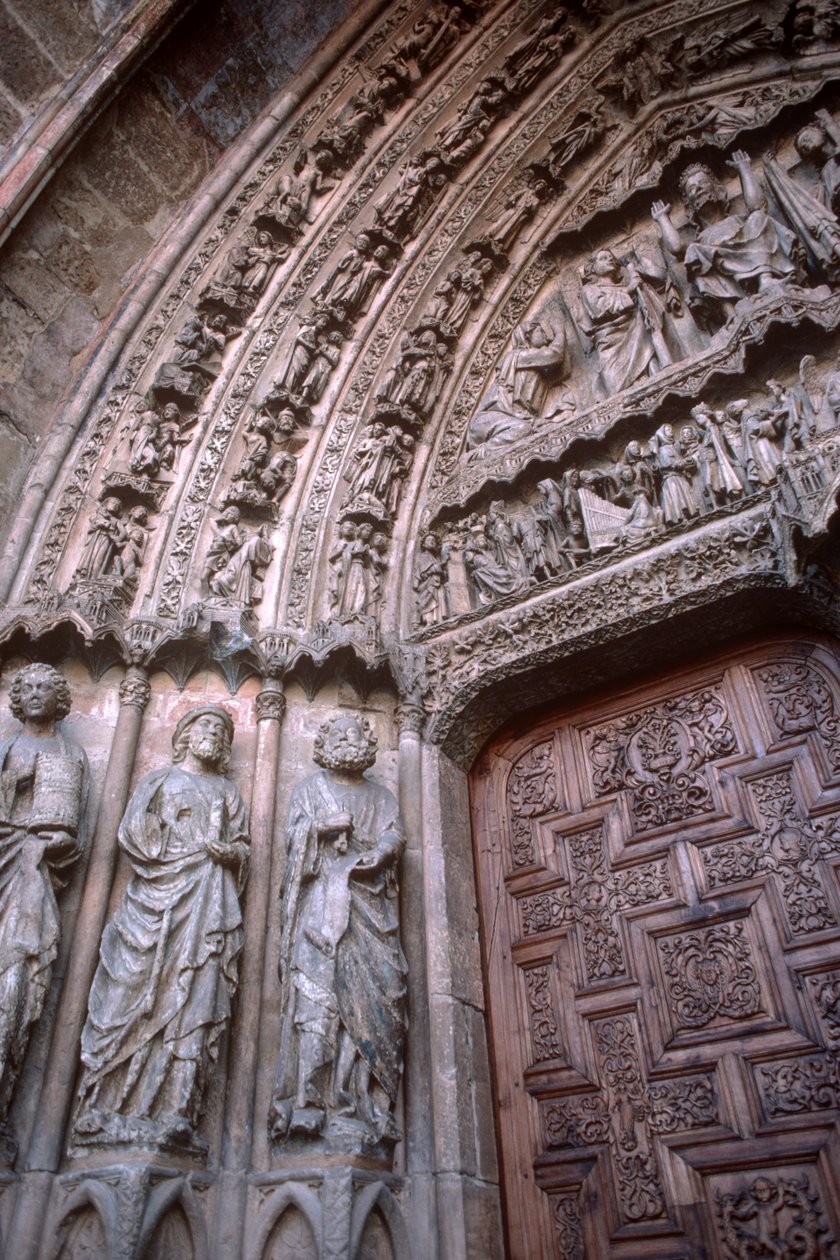 Batı cephesindeki merkezi portalın söve heykelleri (fotoğraf) by Spanish School