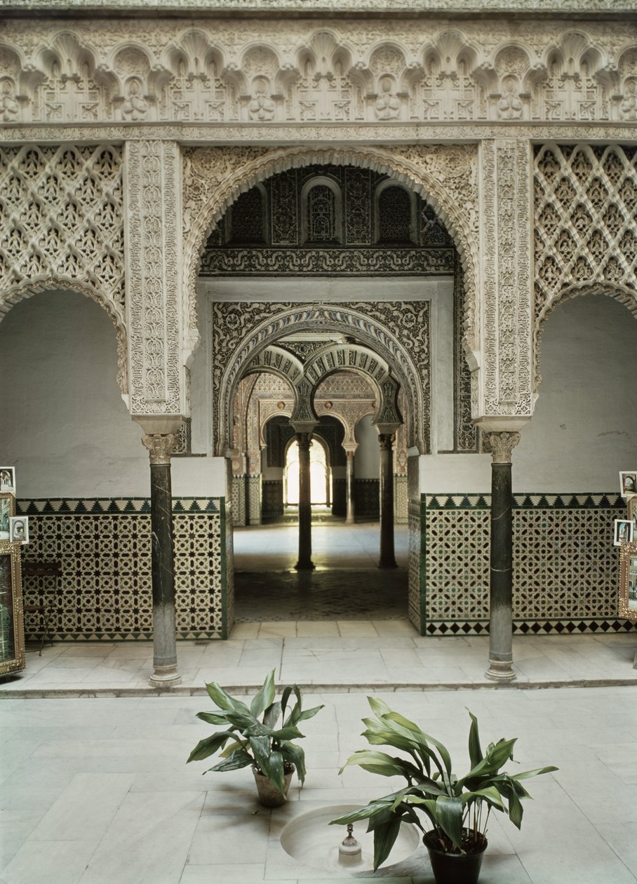 Patio de las Munecas, 12.-14. yüzyıl by Spanish School