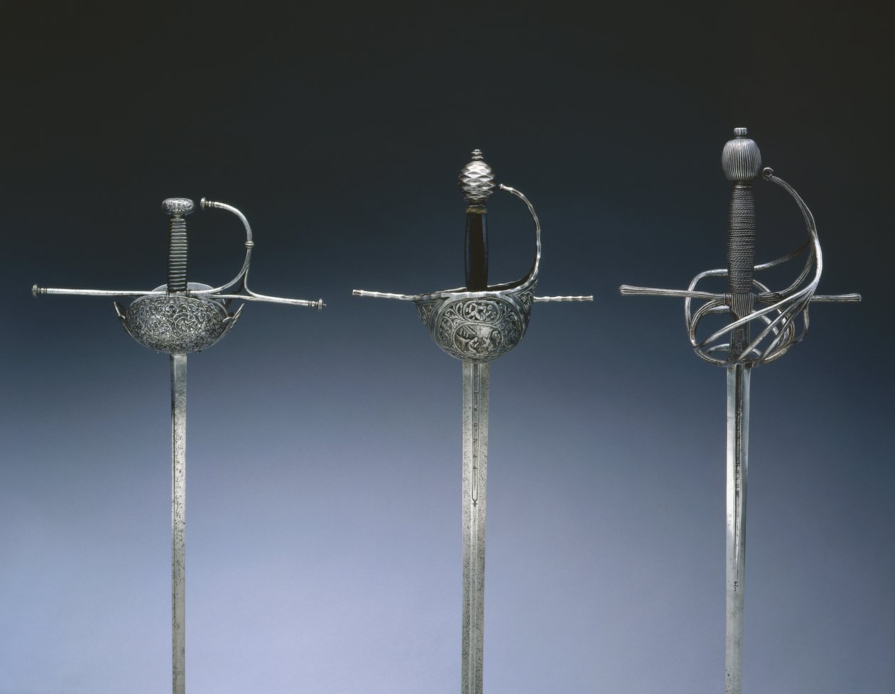 Rapiers, c.1650 (çelik, deri ve ahşap) by Spanish School
