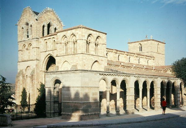 1307 yılında kurulan San Vicente Kilisesi by Spanish School