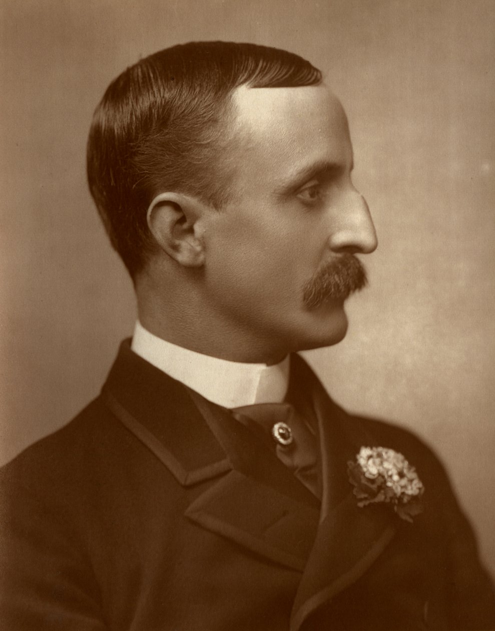 Edgar Bruce, İngiliz aktör, 1884 by St James