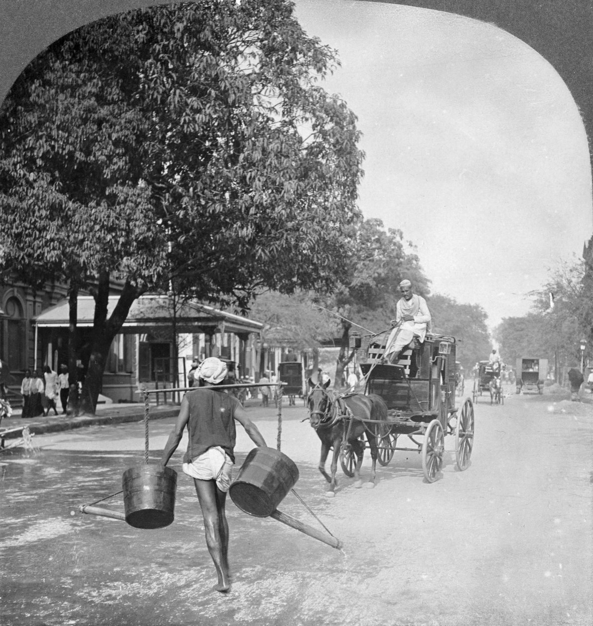 Rangoon, Burma sokaklarını sulamak, 1908 by Stereo Travel Co