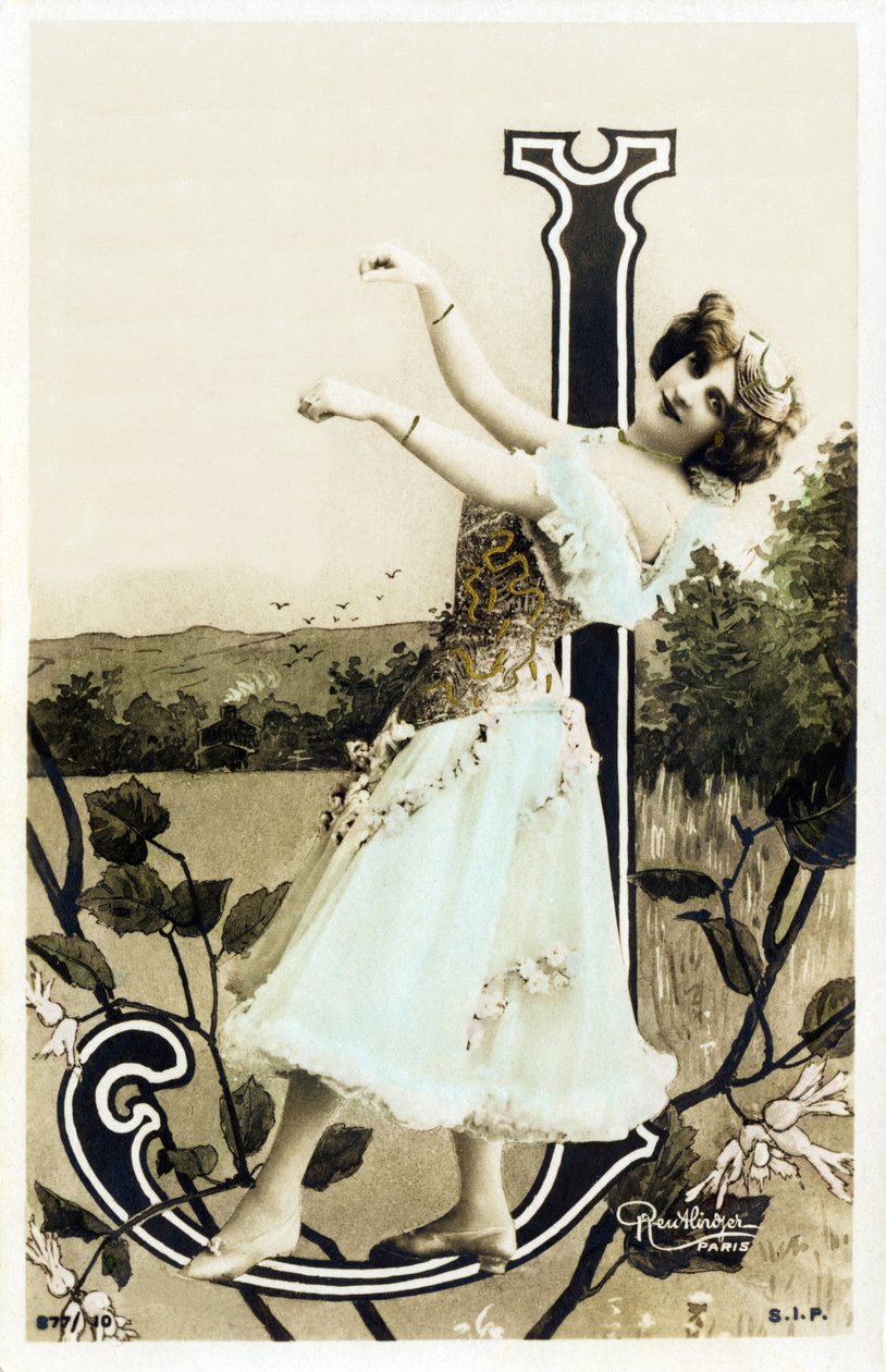 J: Lucette De Berny, Belle Epoque sanatçısı - Kartpostaldaki Alfabe by Studio Reutlinger