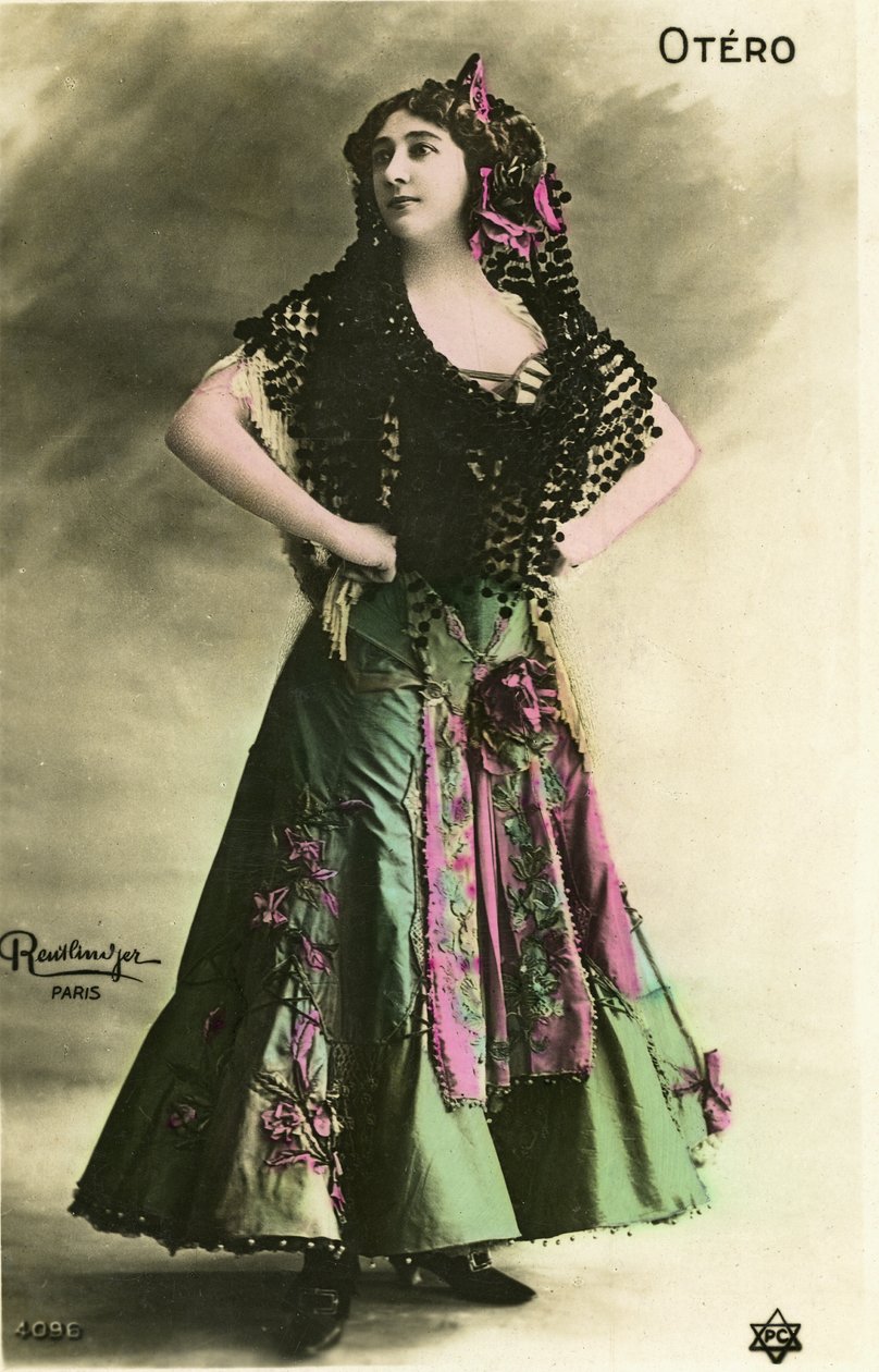 Güzel Otero, 20. yüzyılın başlarında kartpostal. (Fotoğraf) by Studio Reutlinger