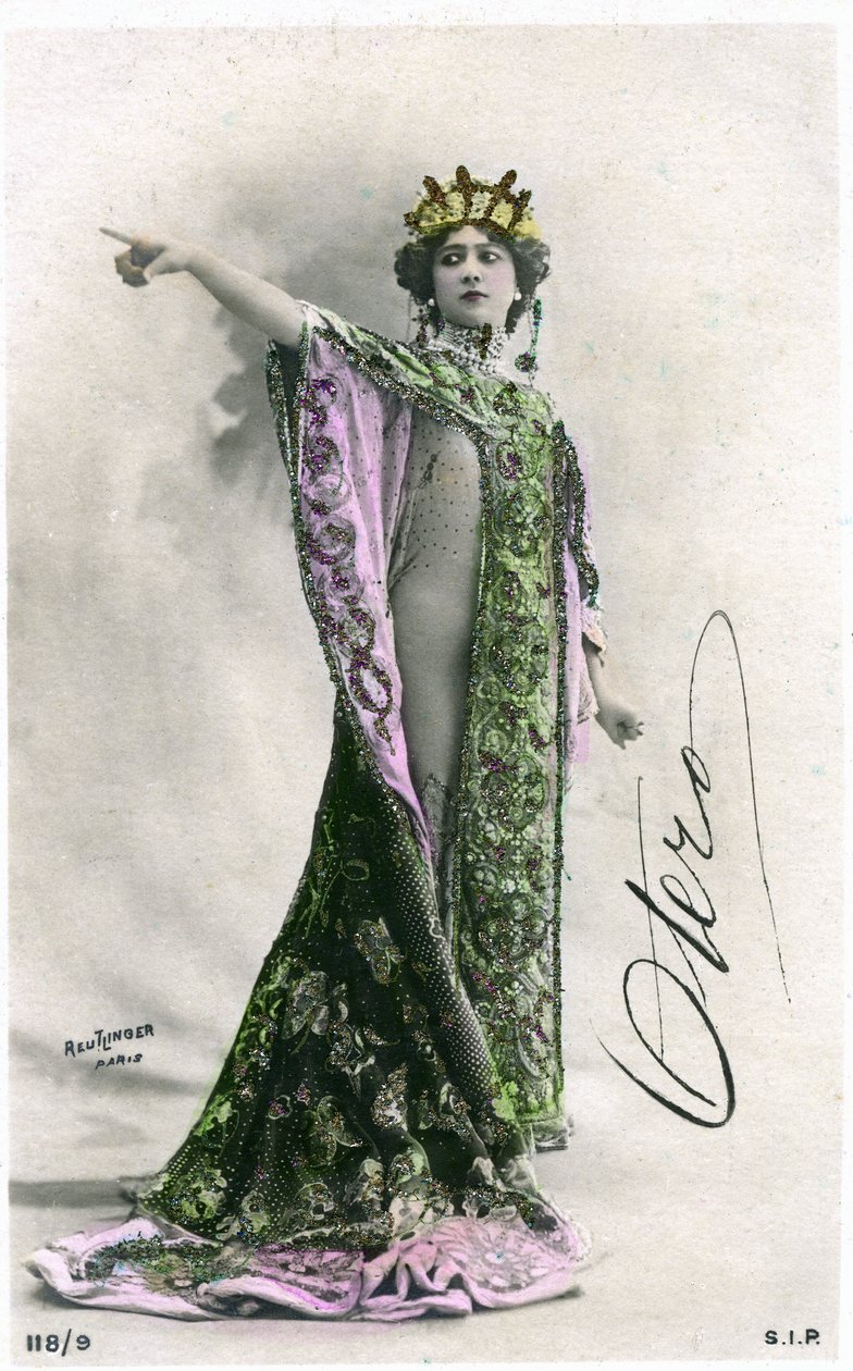 Güzel Otero, 20. yüzyılın başlarında kartpostal. (Fotoğraf) by Studio Reutlinger
