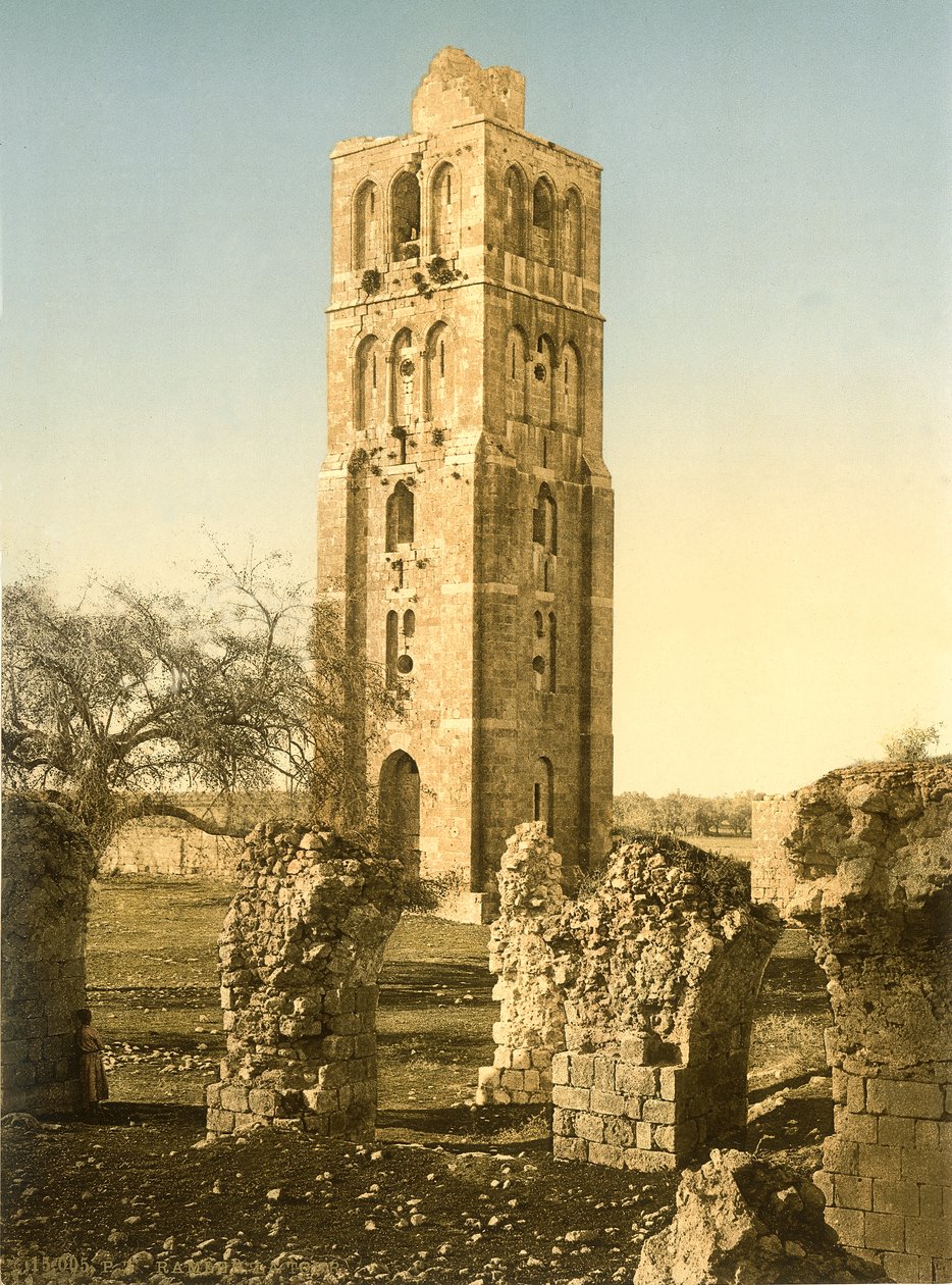 Ön planda harap tonozlu Ramleh Camii kulesi, c.1880-1900 (fotokrom) by Swiss Photographer