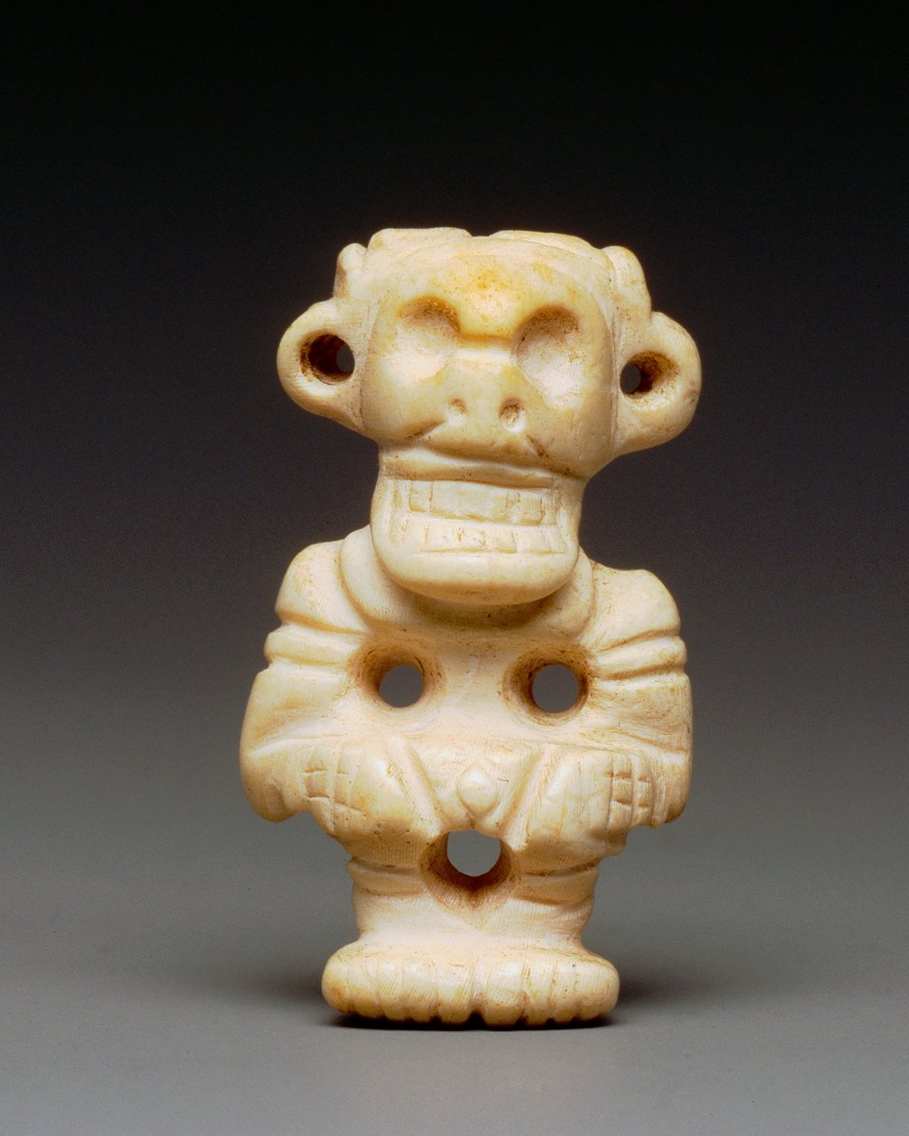 Muska (kabuk) by Taino Culture