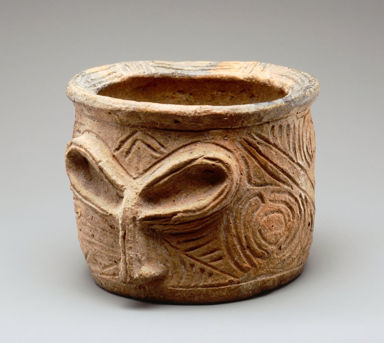 Gözlü kase (seramik) by Taino Culture