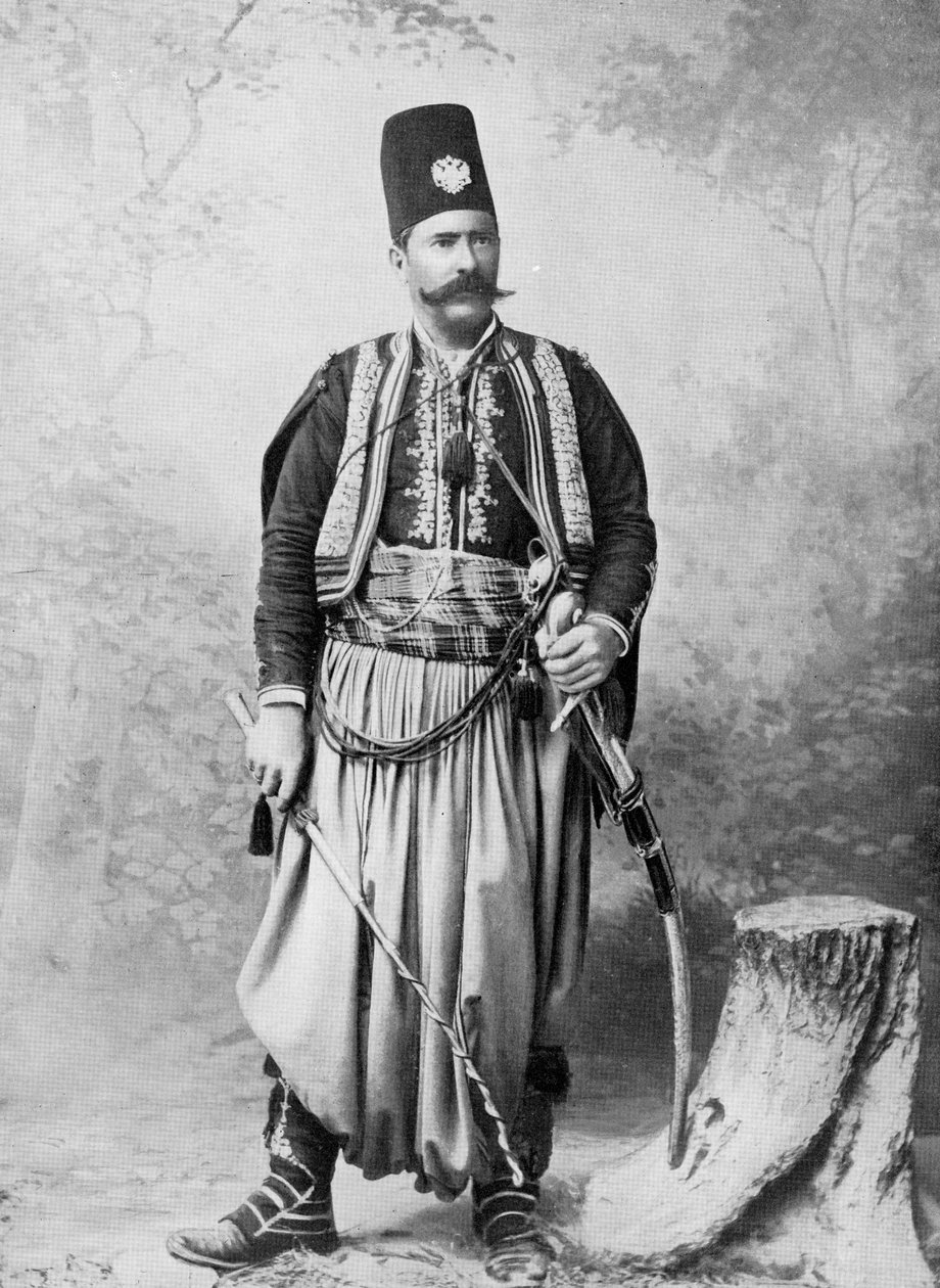 Geleneksel kostümlü ve tarbush giyen Suriyeli adam, 19. yüzyılın sonlarında by Tancrede Dumas