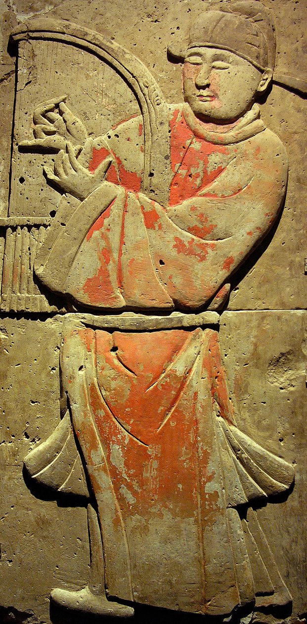 Bir müzisyeni tasvir eden stel (pişmiş toprak) by Tang Dynasty Chinese School