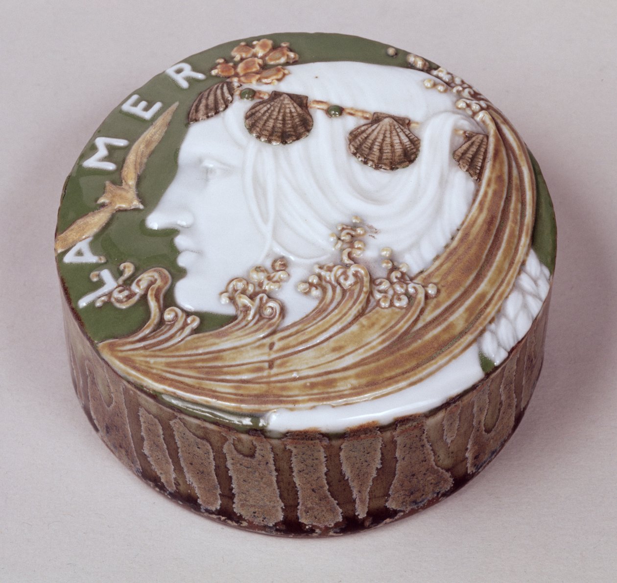 Sevres kağıt ağırlığı, kazıma ve uygulamalı kabartma bezeme, 1900 (seramik) by Taxile Maximin Doat