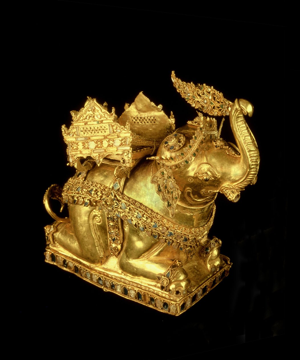 fil (altın) by Thai School