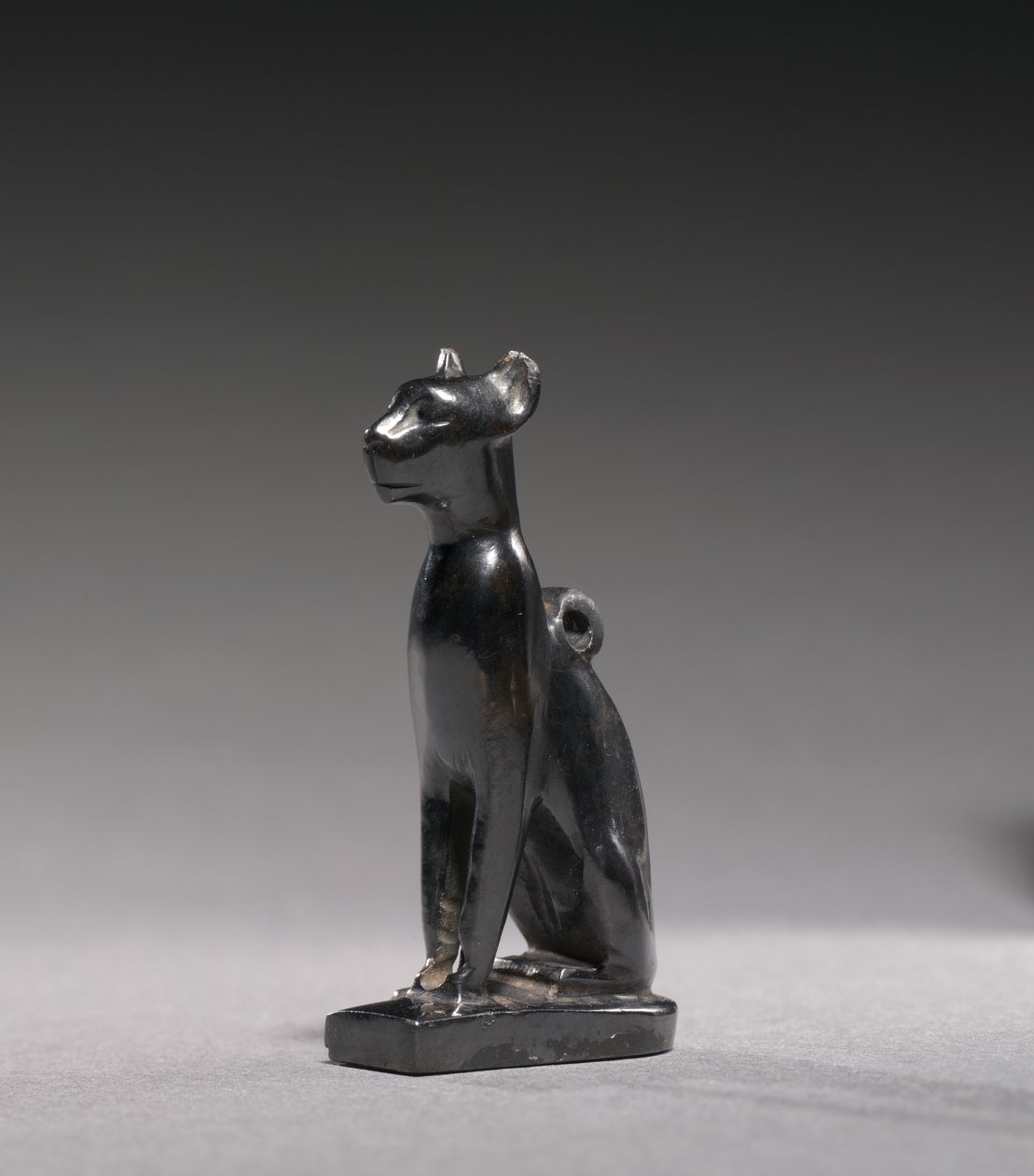 Bastet Muskası, MÖ 1069-715 dolayları (hematit) by Third Intermediate Period Egyptian