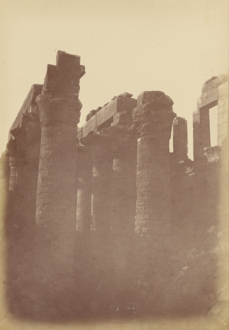 Karnak Hipostil Odası Sütunlarının Yakın Görünümü by Théodule Devéria