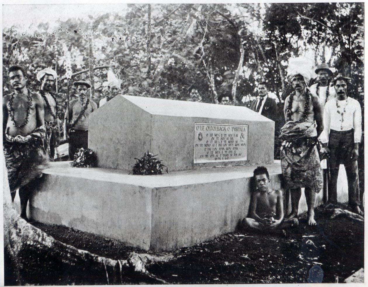 Tusitala Mezarı, Robert Louis Stevenson'ın Apia, Samoa'daki mezarı by Thomas Andrew