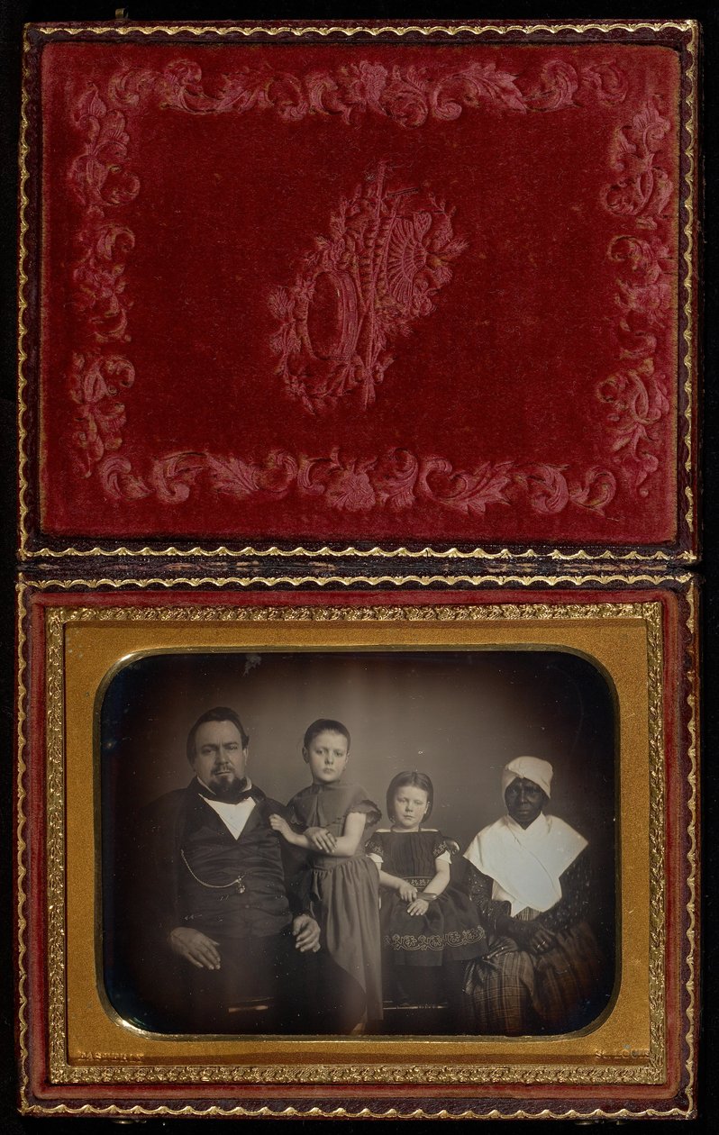 Baba, Kızları ve Hemşire by Thomas M. Easterly