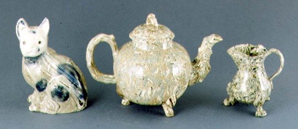 Çaydanlık ve kremalı sürahi, c.1745-50 (akik kap) by Thomas Whieldon