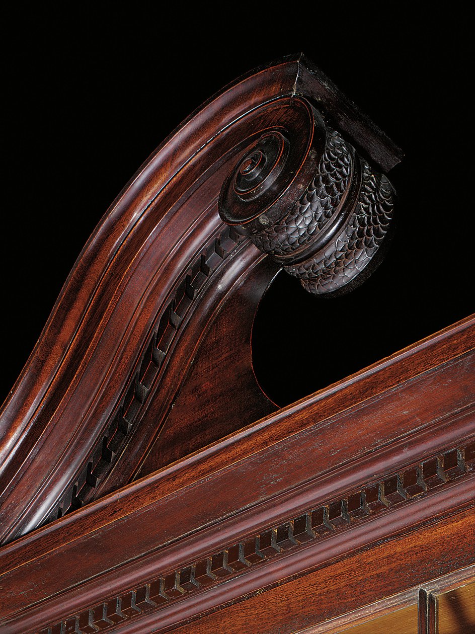 Bir George III ön kitaplık by Thomas Chippendale