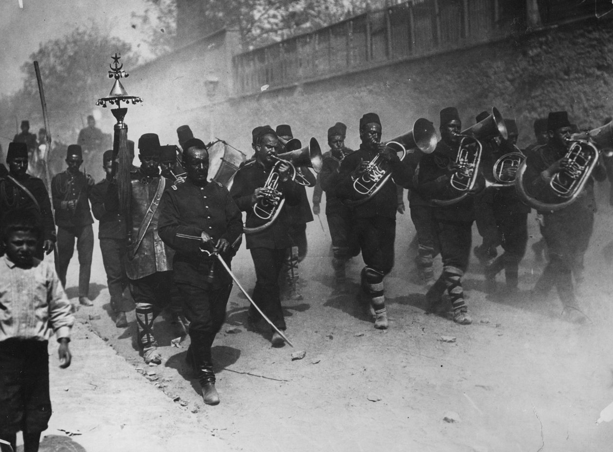 Genç Türk askerleri tarafından Konstantinopolis