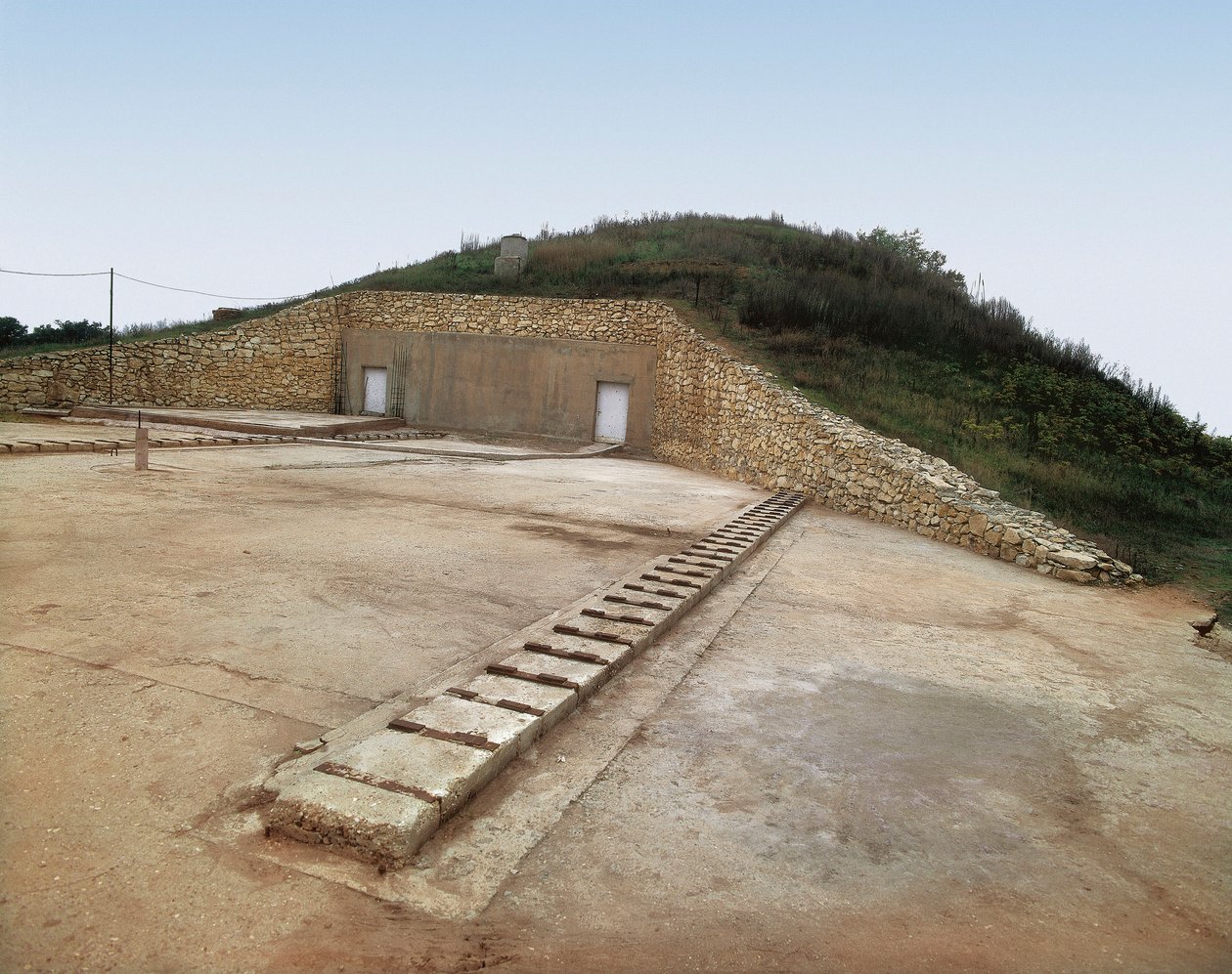 Sveshtari Trakya mezarı, Bulgaristan, MÖ 3. yüzyıl (fotoğraf) by Thracian Thracian
