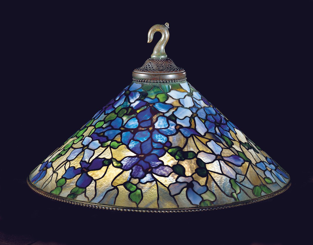 Clematis avize, c.1910 (kurşunlu cam ve bronz) by Tiffany and Company