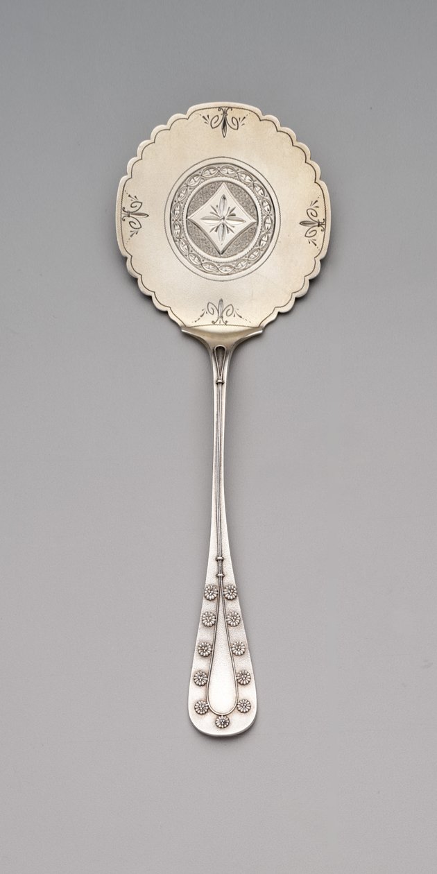 "Papatya" desenli karabuğday keki sunucusu, c.1875-80 (gümüş ve yaldızlı) by Tiffany and Company