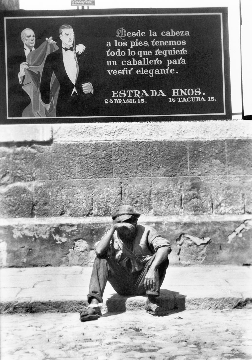 Zarafet ve Sefalet, Mexico City, 1928 by Tina Modotti