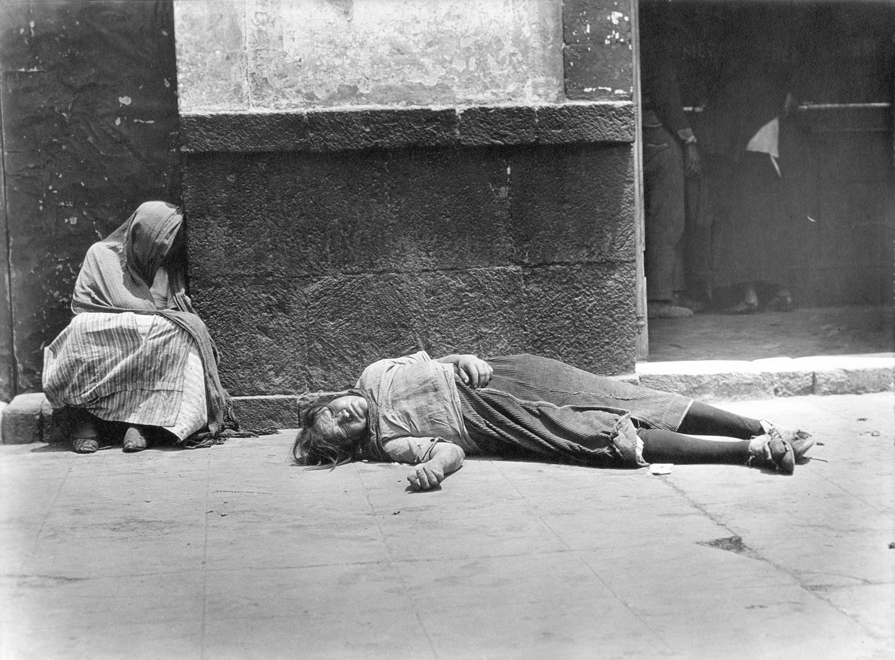 Sefalet, Mexico City, 1928 by Tina Modotti