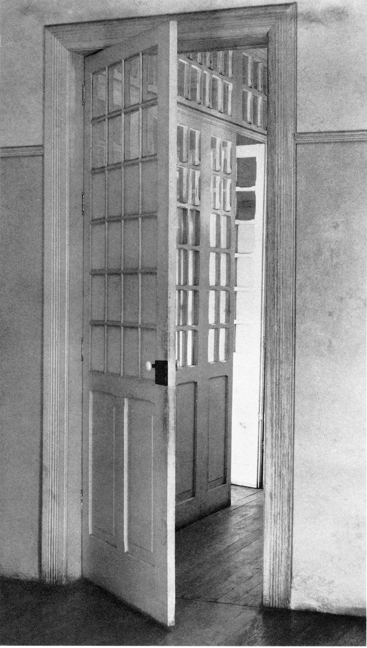 Açık Kapılar, Mexico City, c.1925 by Tina Modotti
