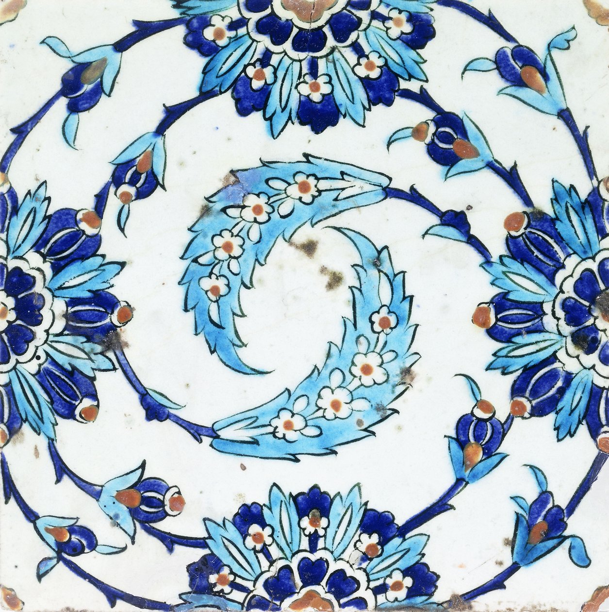 17. yüzyıl başı, spiral çiçek motifli bir İznik çini çini (seramik) by Turkish School