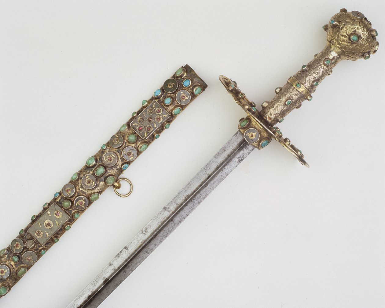 Kınlı kılıç kabzası (gümüş, çelik ve değerli taşlar) by Turkish School