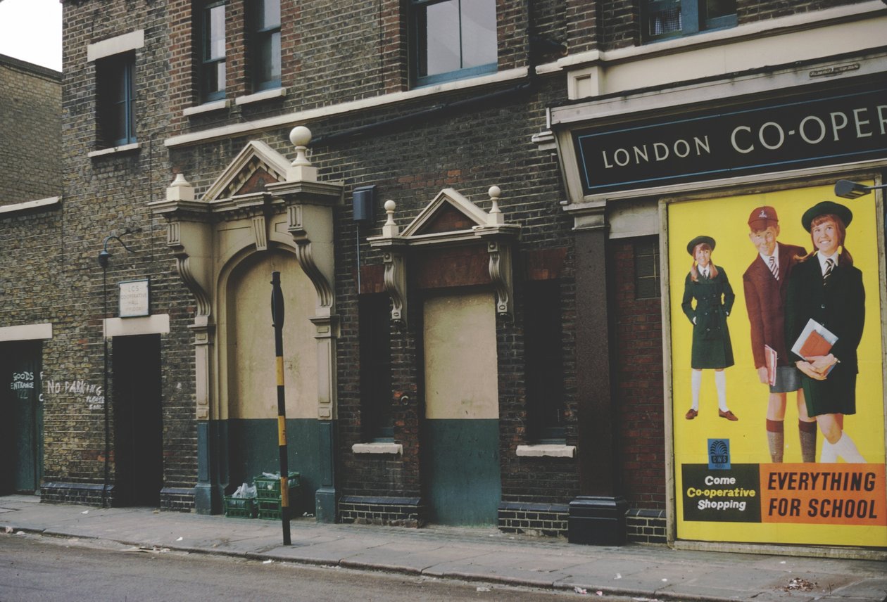Okul İçin Her Şey, Kuzey Londra, 1967 by Unbekannt Unbekannt