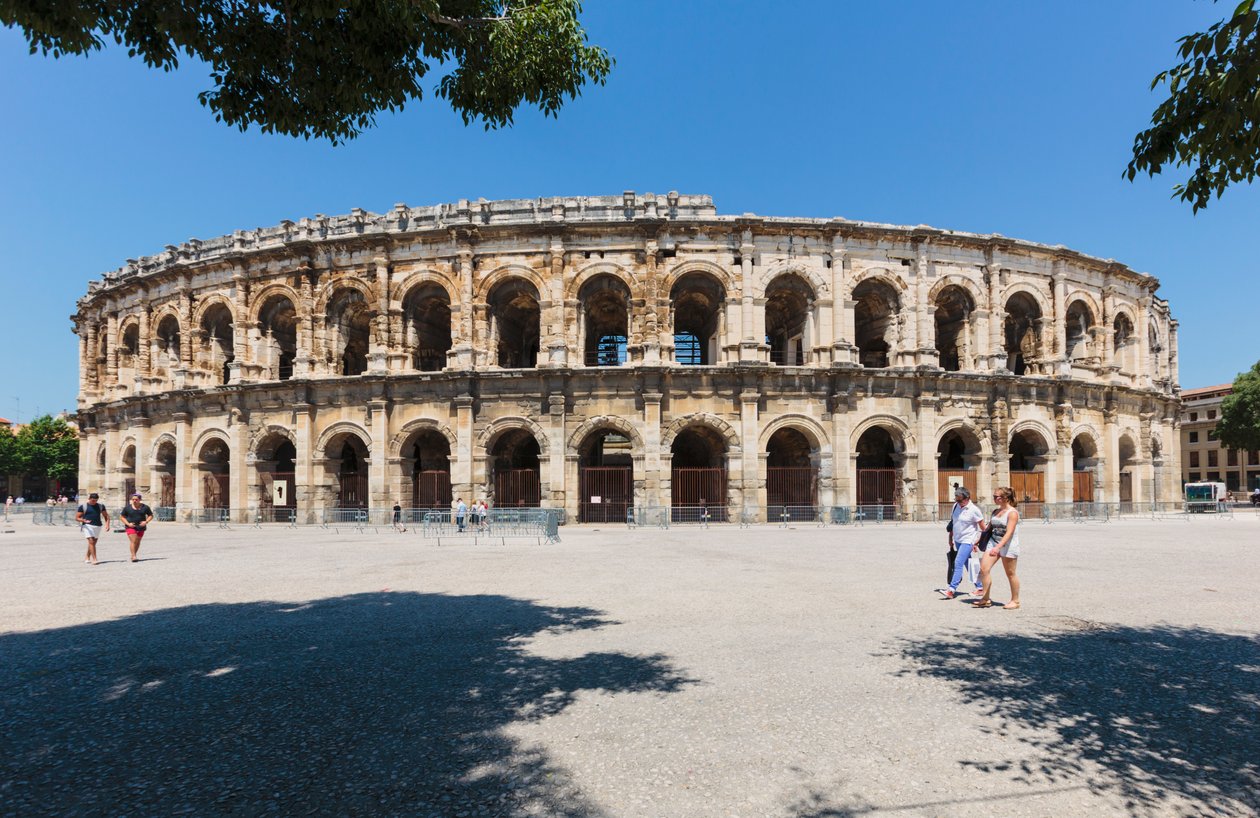 Nimes, Fransa Roma amfi tiyatrosu. by Unbekannt Unbekannt