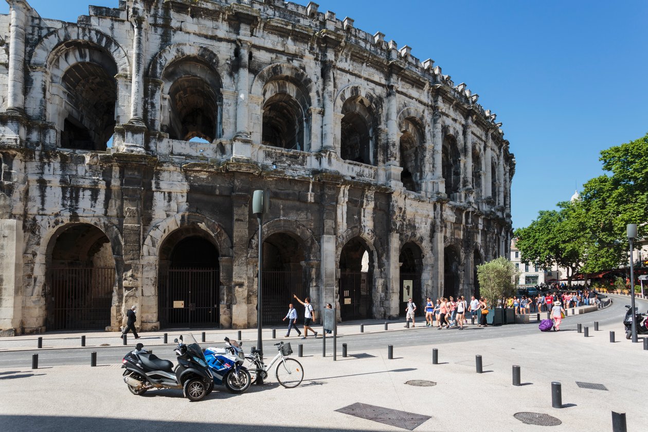 Nimes, Fransa Roma amfi tiyatrosu. by Unbekannt Unbekannt