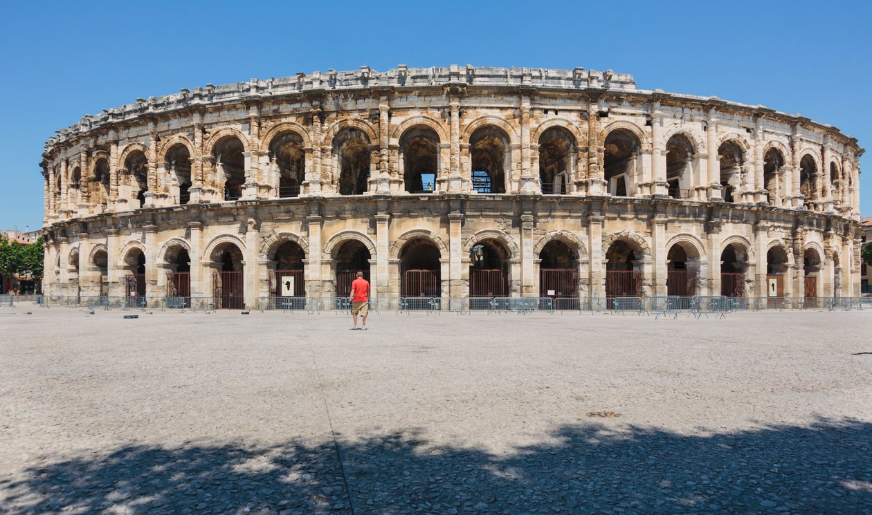 Nimes, Fransa Roma amfi tiyatrosu. by Unbekannt Unbekannt