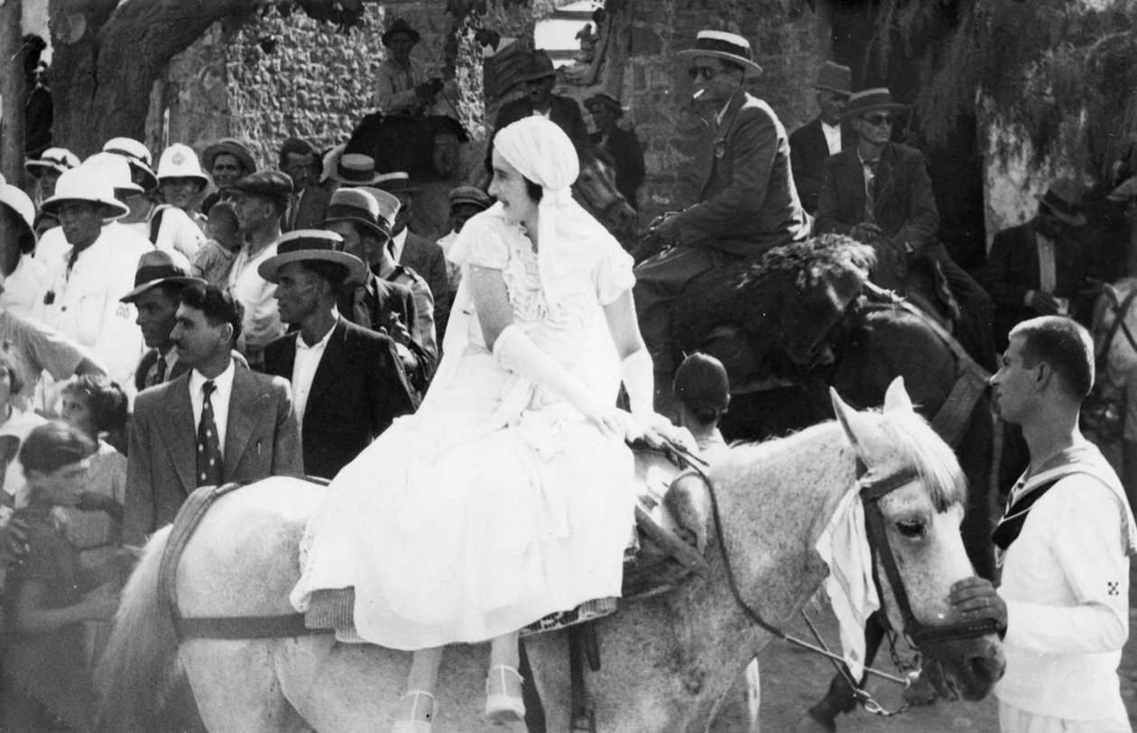 Bir Yunan denizci düğünü, Pylos, Yunanistan, 1938 by Unbekannt