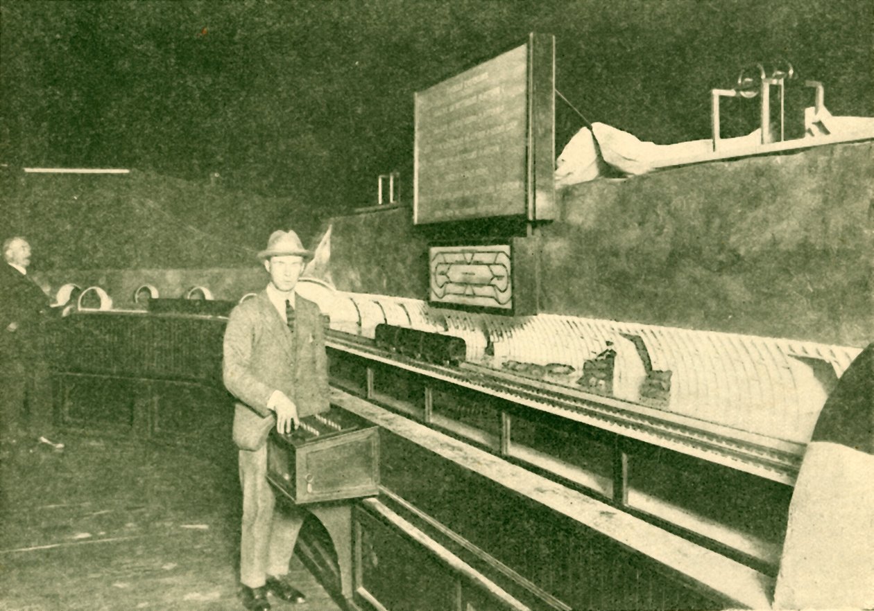 Postane Tüp Demiryolu Modeli, 1930. by Unbekannt