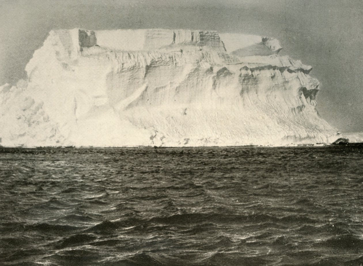 Tipik Antarktika Formunda Tabular Berg, c1908, 1909 by Unbekannt