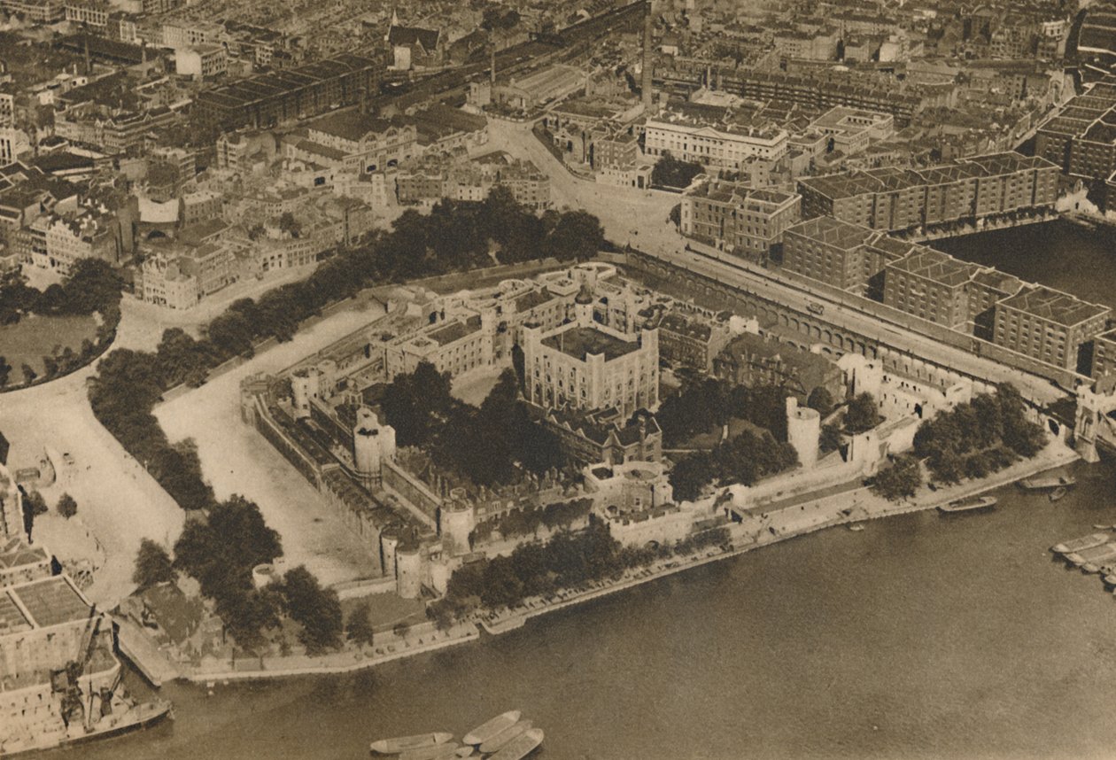 Fatih William Tarafından Hayal Edilemeyen Kalesinin Bir Görünümü: Havadan Kule, c1935. by Unbekannt