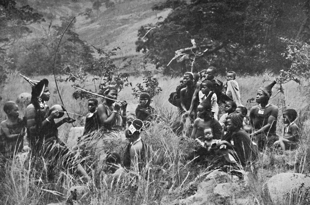 Bir Zulu müzisyeni ve seyircisi, 1912 by Unbekannt