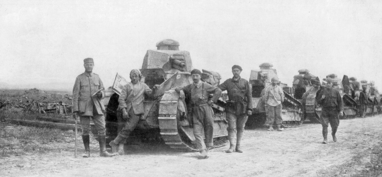 Bir grup hafif tank, Soissons, Fransa, 1918 by Unbekannt